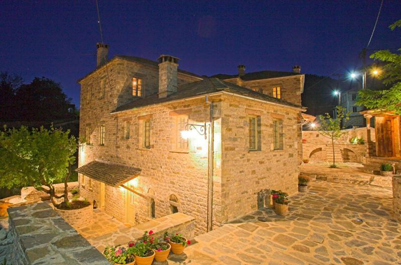 Astra Inn Papingo Extérieur photo